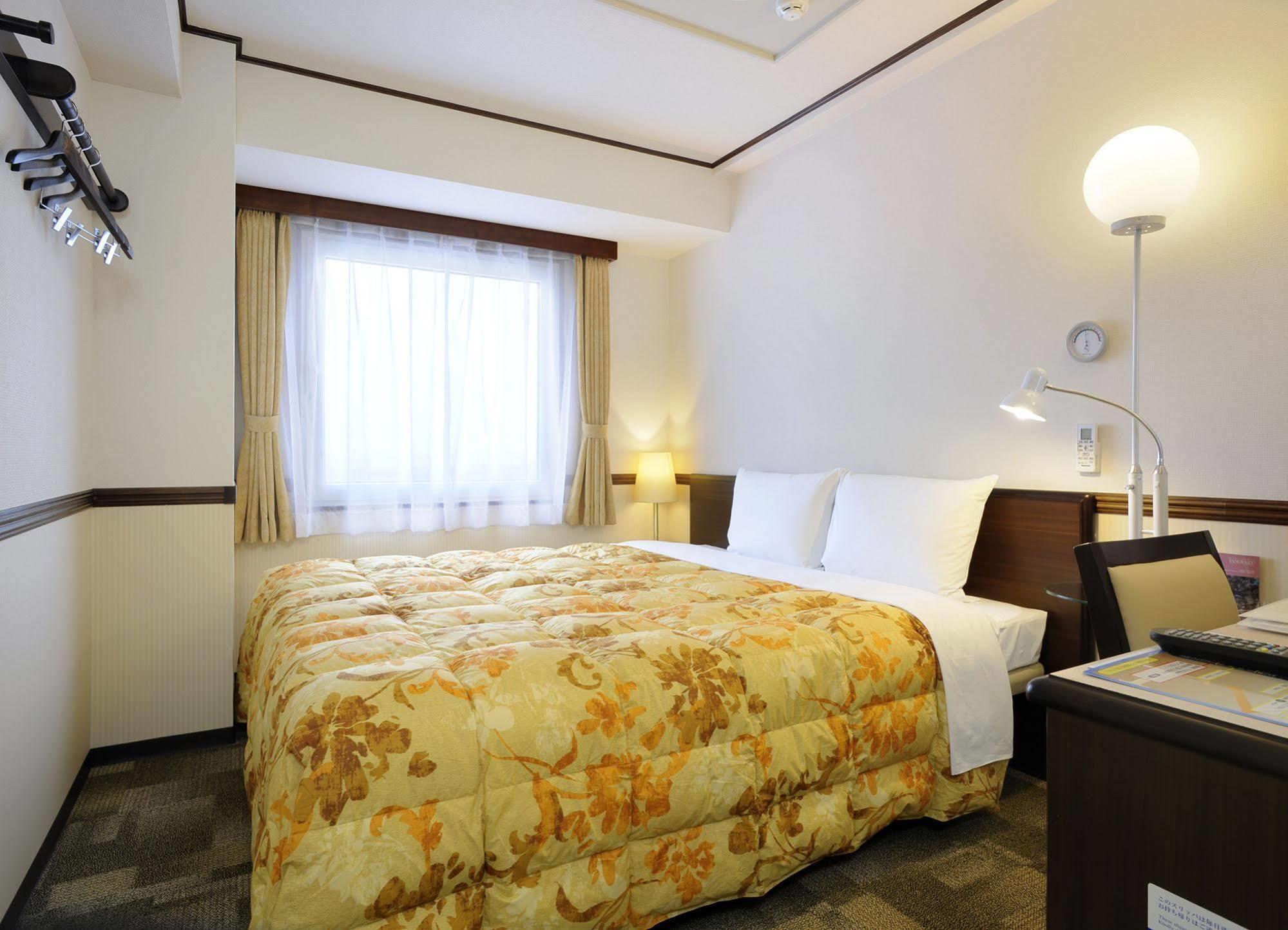 Toyoko Inn Saitama Shintoshin Exterior photo